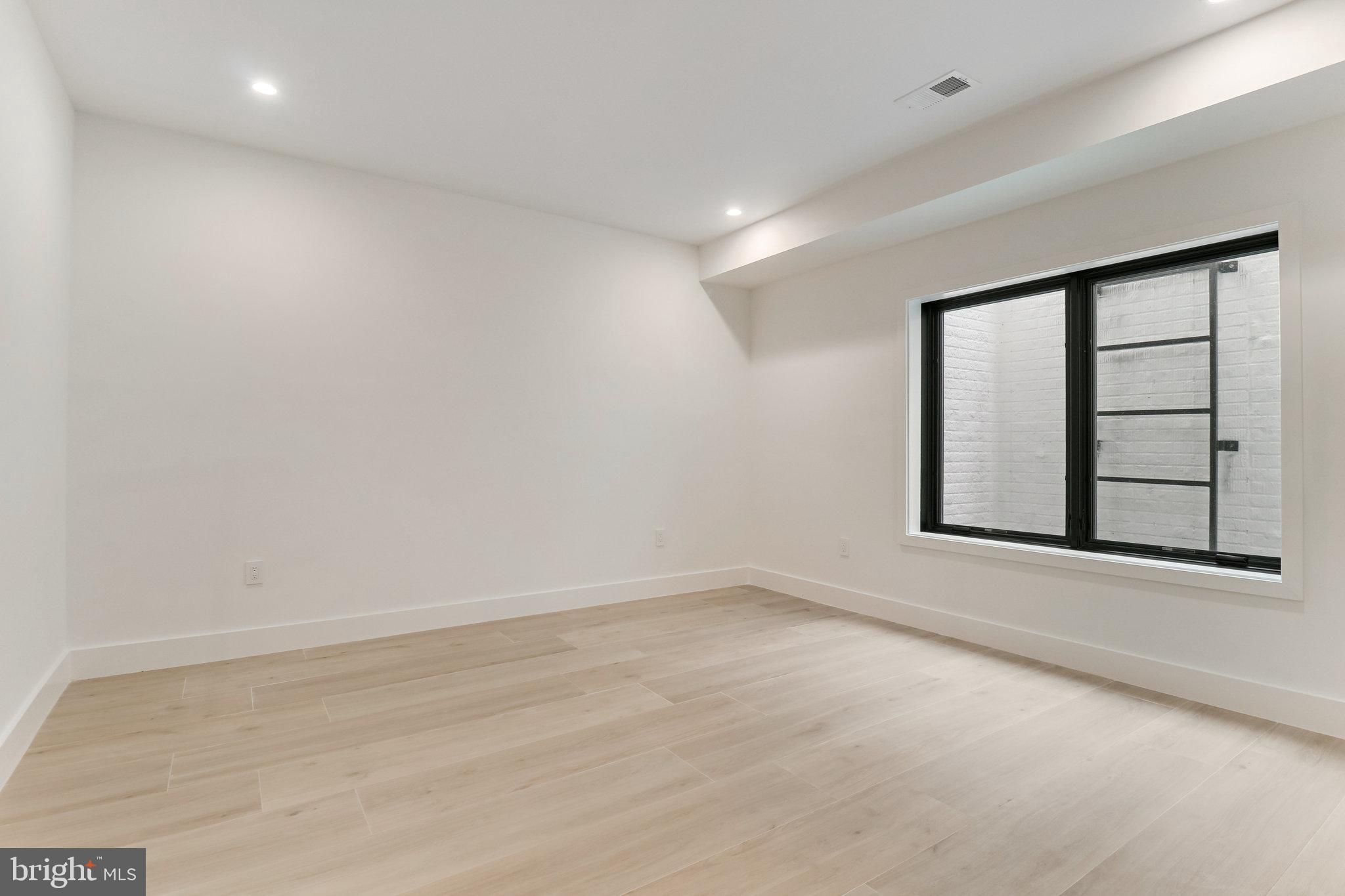 7816 GEORGETOWN PIKE