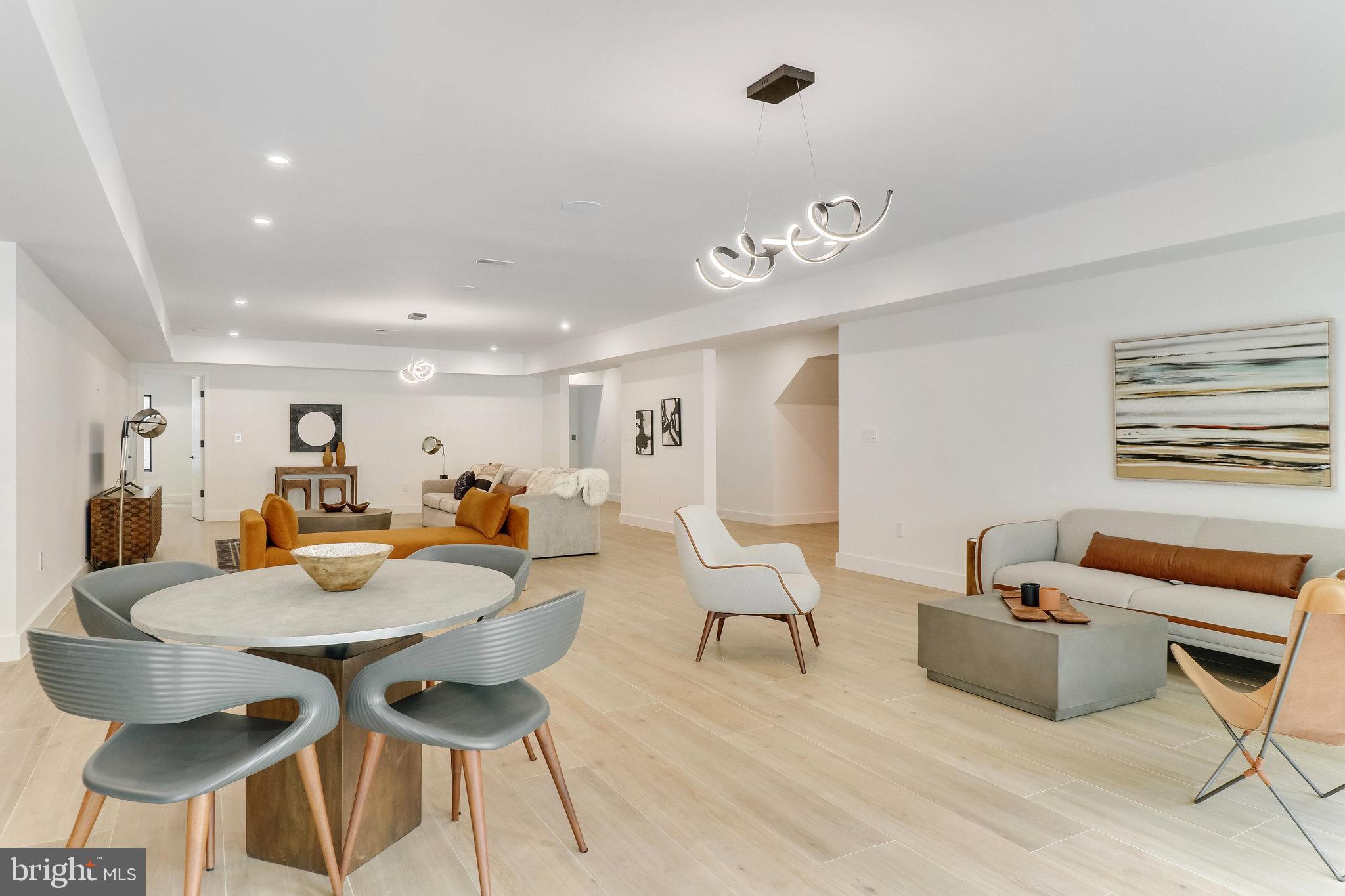 7816 GEORGETOWN PIKE