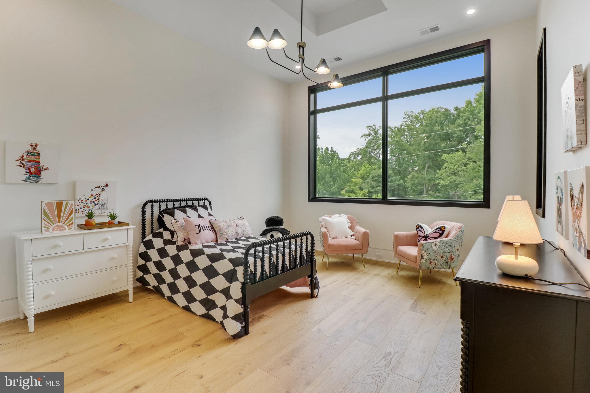 7816 GEORGETOWN PIKE