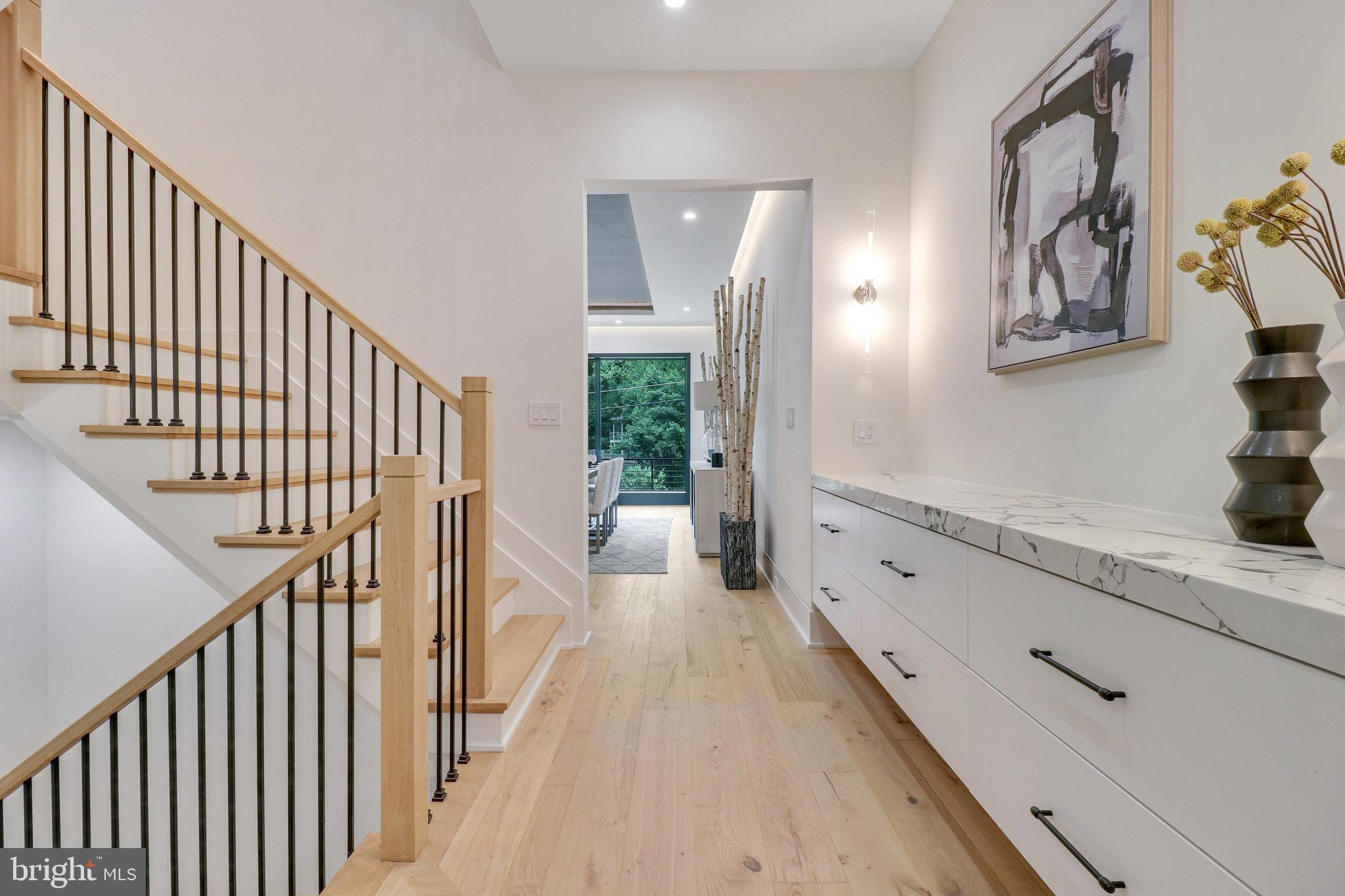 7816 GEORGETOWN PIKE