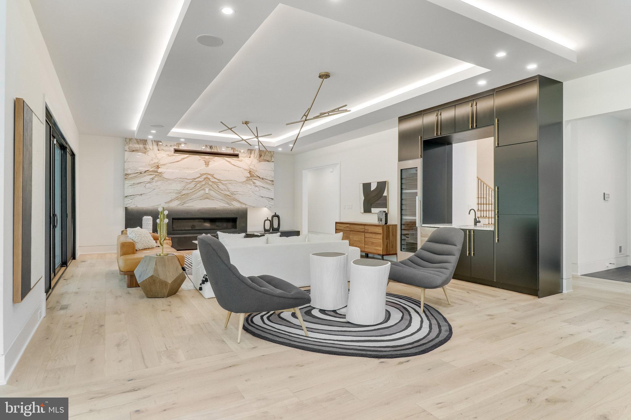 7816 GEORGETOWN PIKE