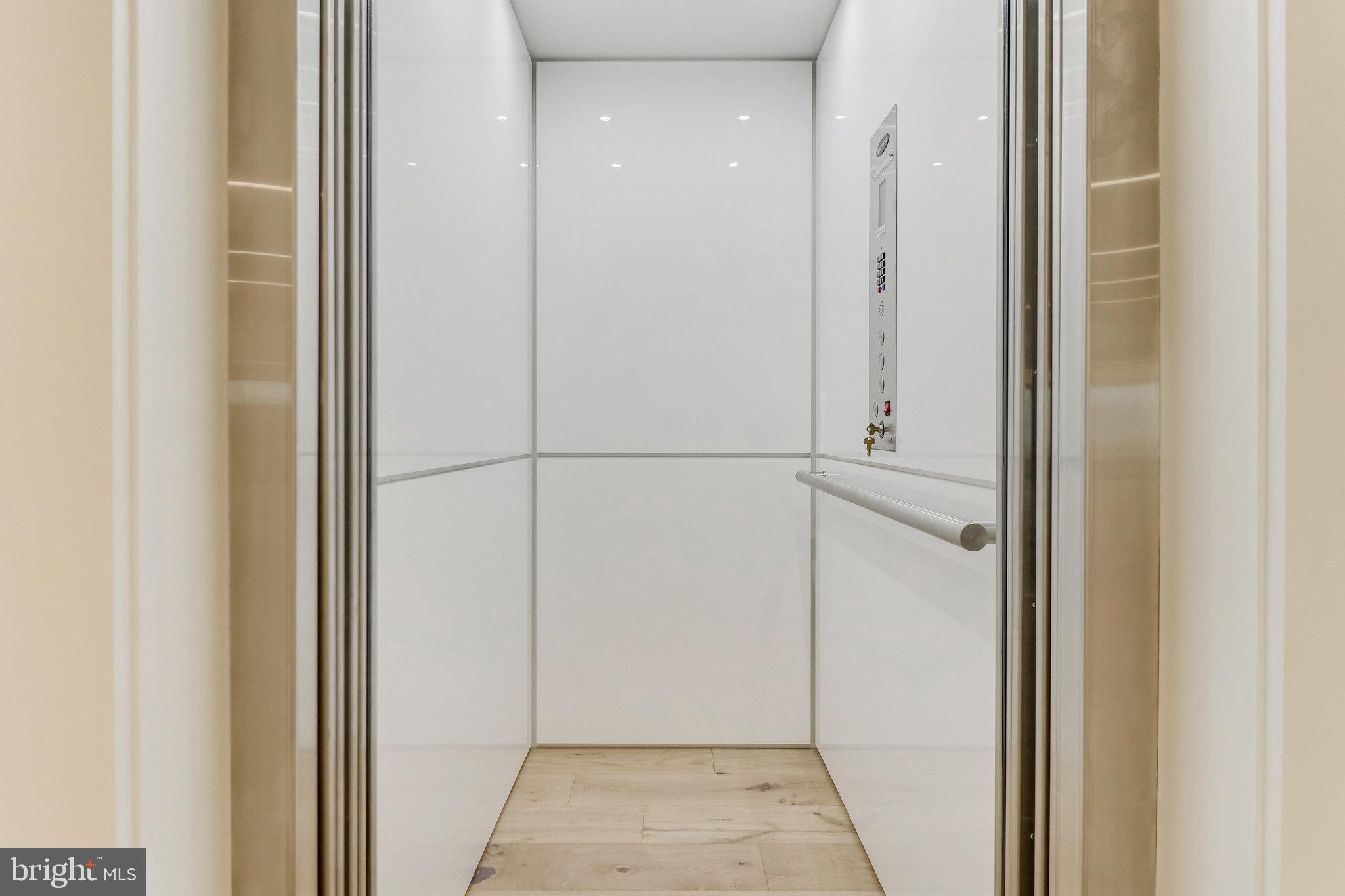 7816 GEORGETOWN PIKE