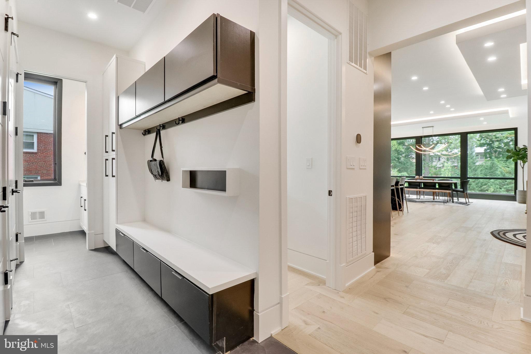 7816 GEORGETOWN PIKE