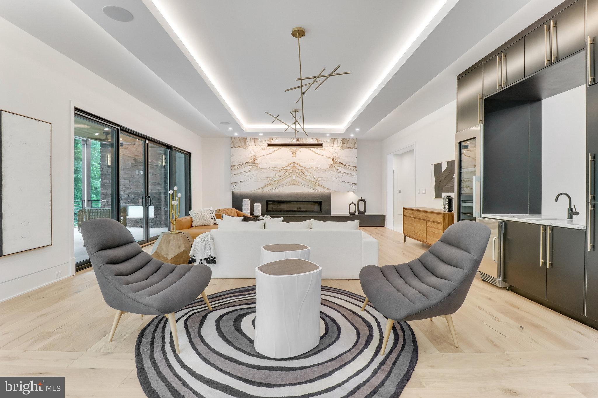 7816 GEORGETOWN PIKE