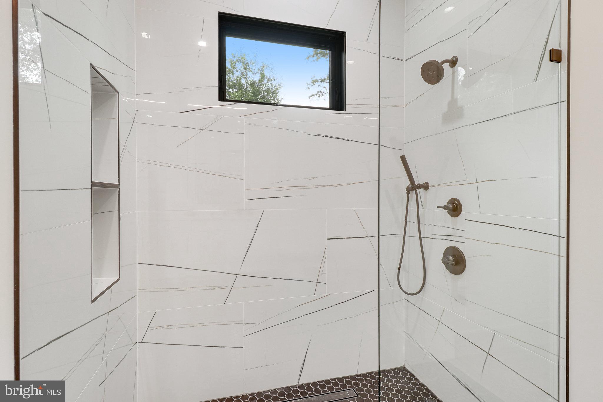 7816 GEORGETOWN PIKE