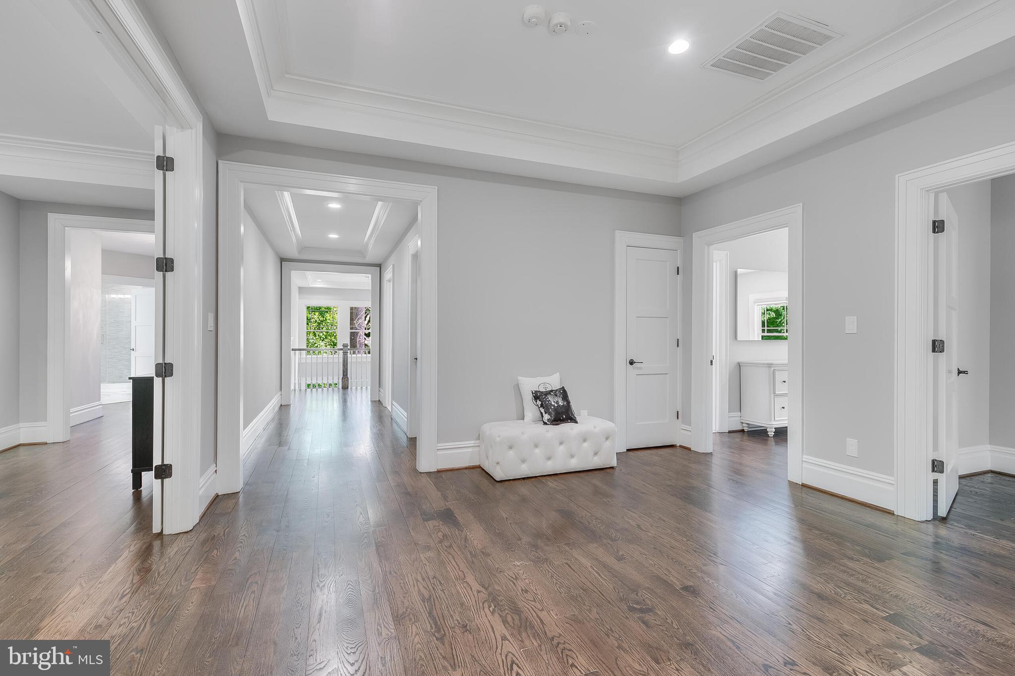 7004 RIVER OAKS DRIVE