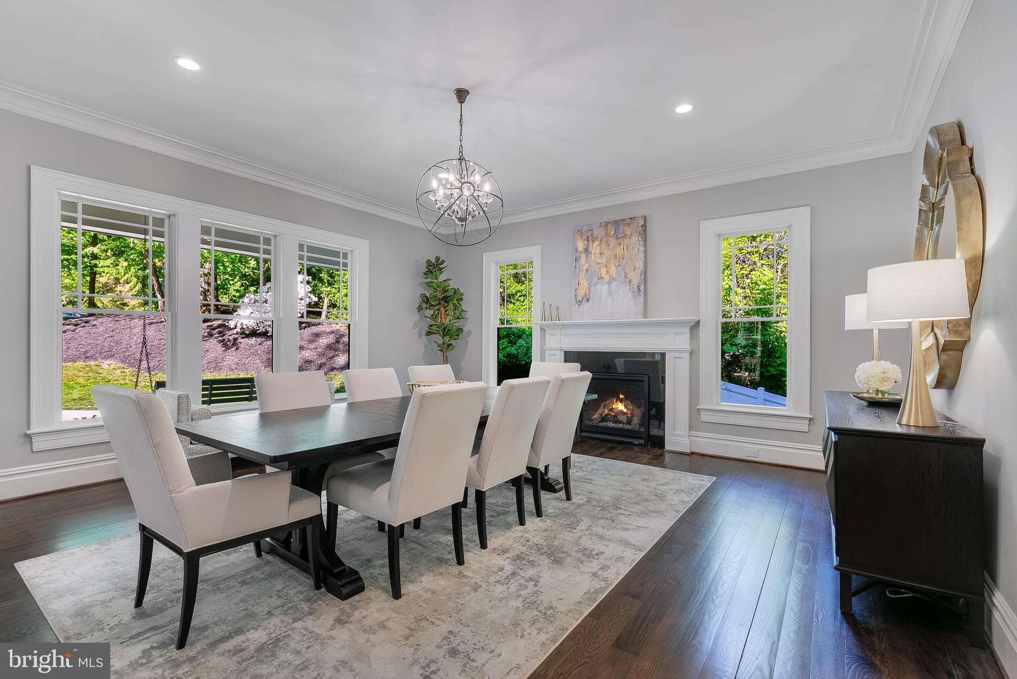 7004 RIVER OAKS DRIVE