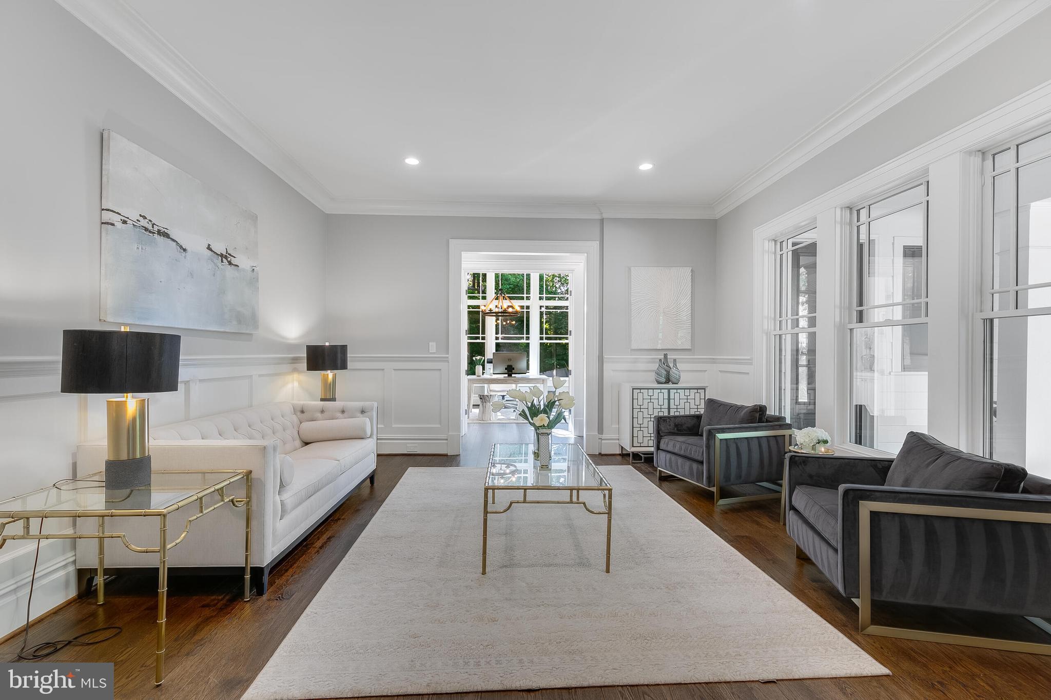 7004 RIVER OAKS DRIVE