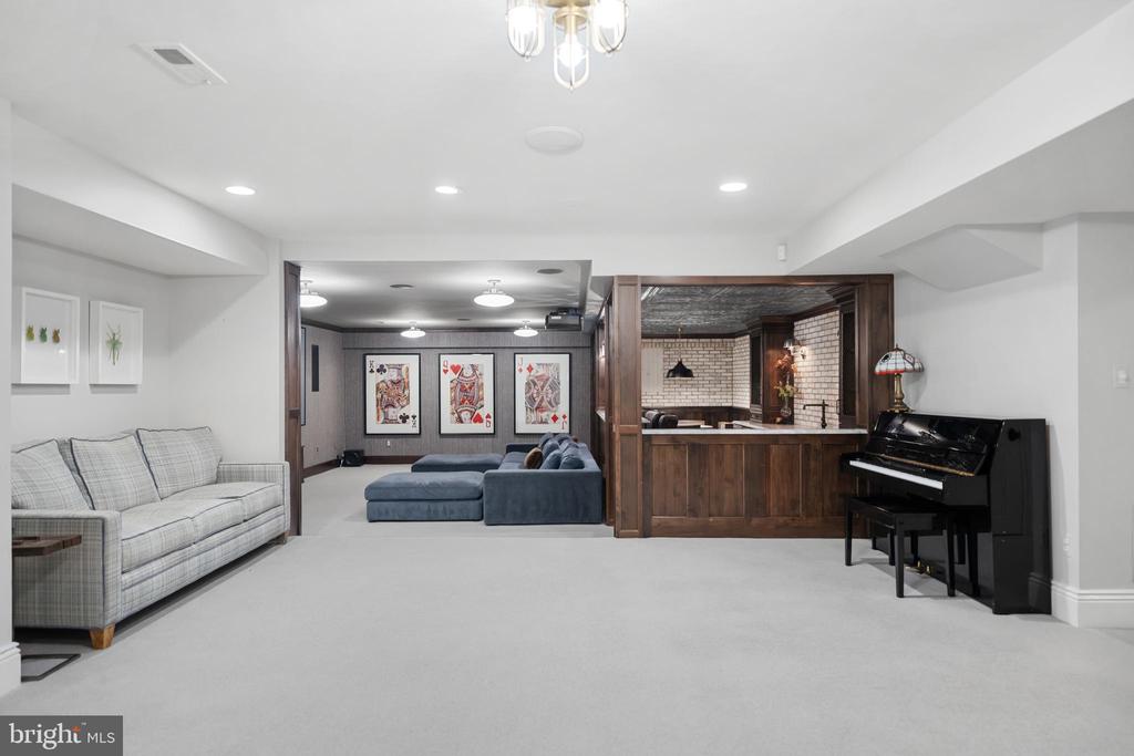 6020 COPELY LANE