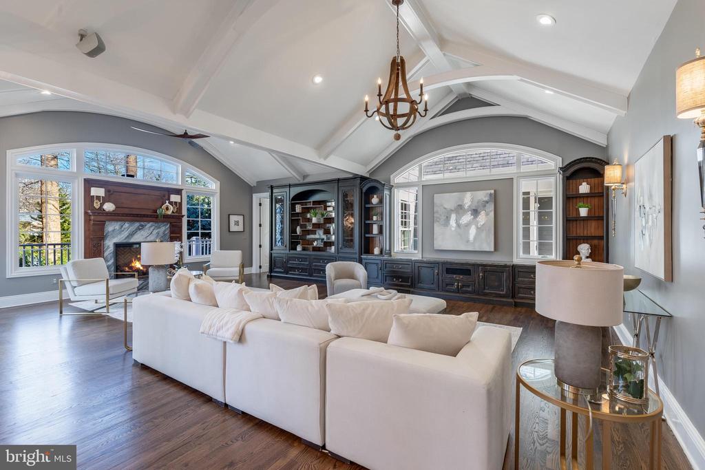 6020 COPELY LANE