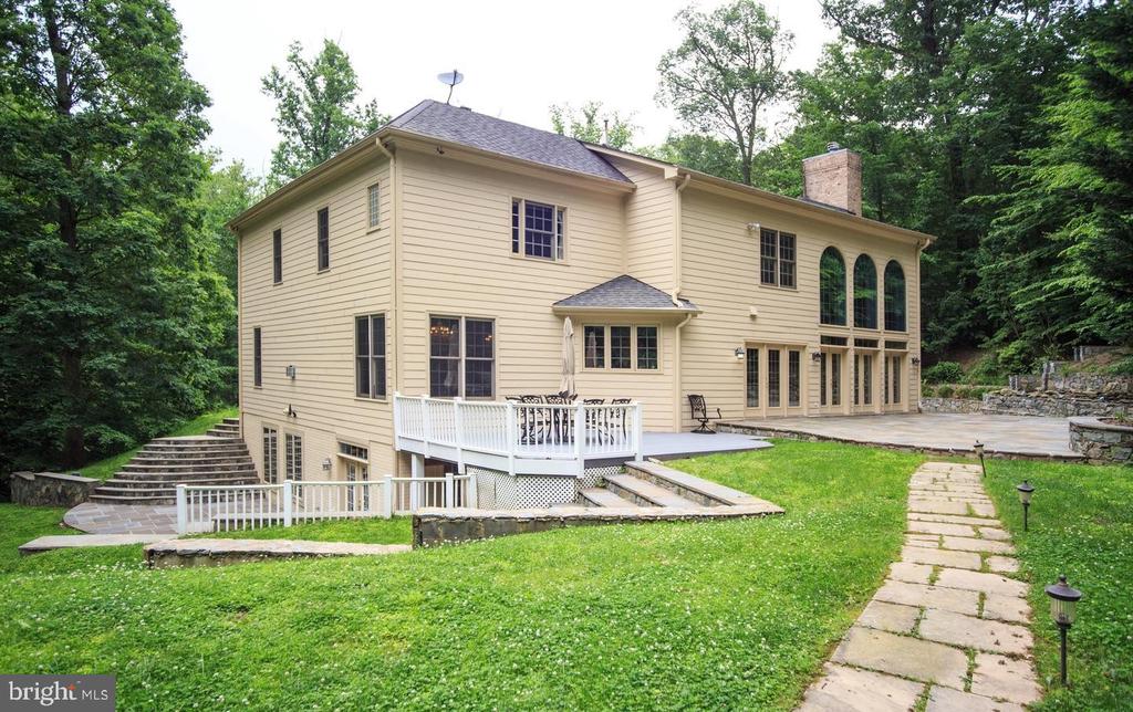 6125 OLD DOMINION DRIVE