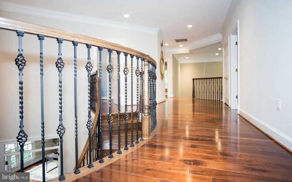 6125 OLD DOMINION DRIVE