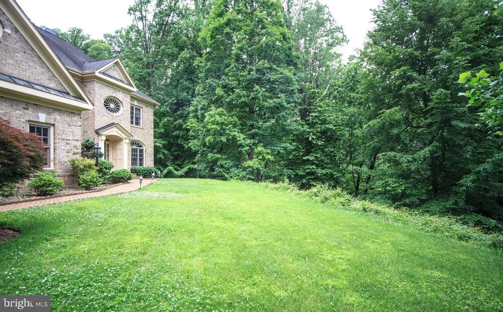 6125 OLD DOMINION DRIVE