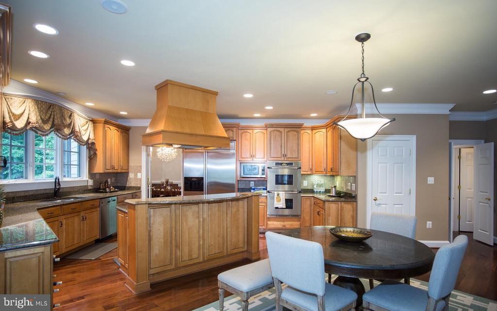 6125 OLD DOMINION DRIVE