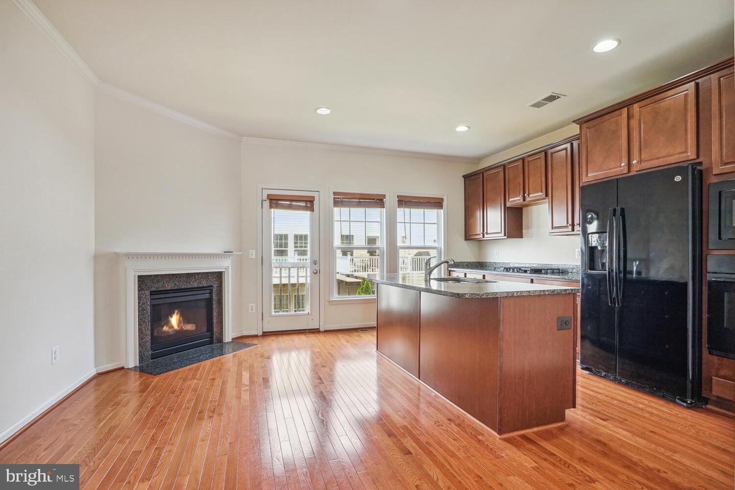 43310 FOYT TERRACE