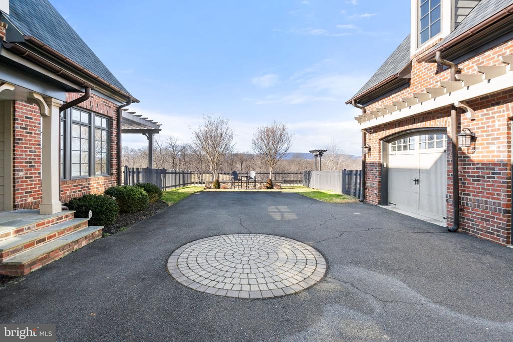 21051 ST LOUIS ROAD