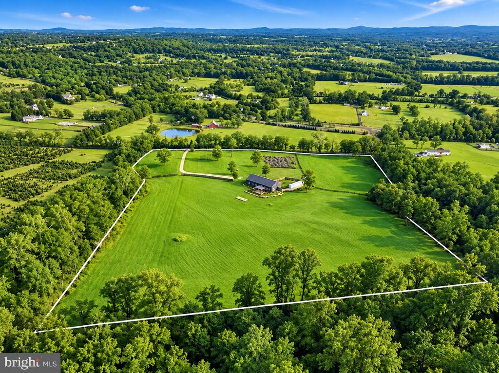 34266 WILLIAMS GAP ROAD