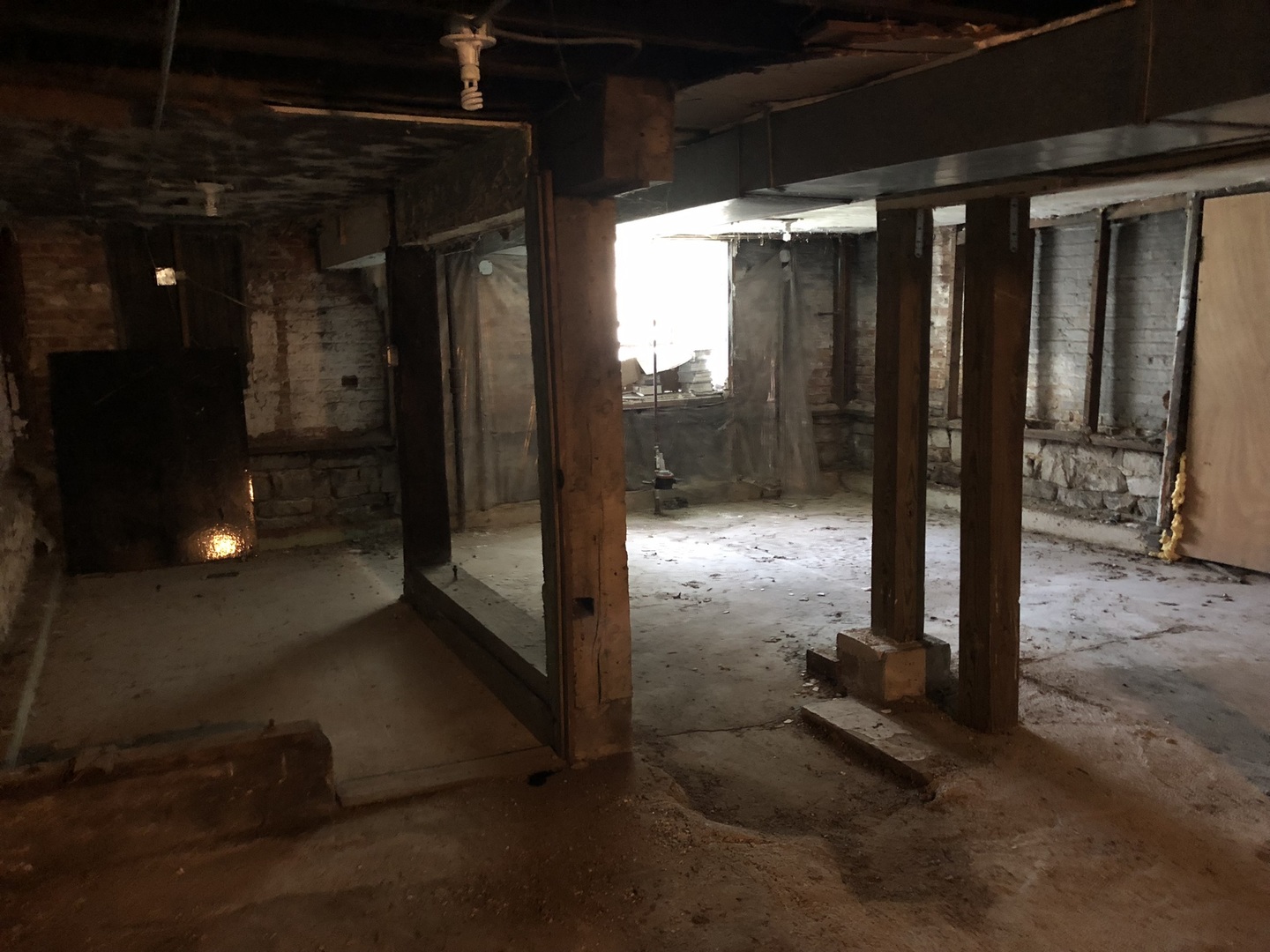 6620 S Drexel Avenue