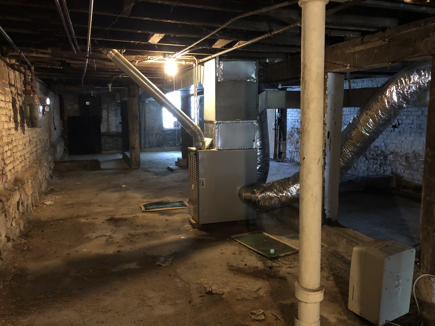 6620 S Drexel Avenue