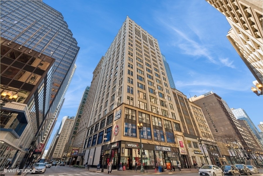 8 W Monroe Street Unit: 504