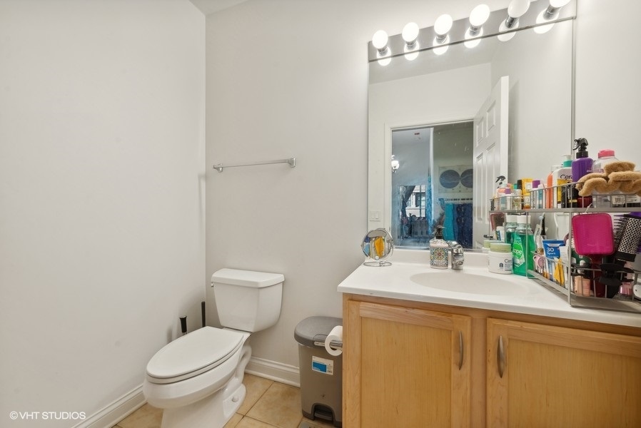 8 W Monroe Street Unit: 504