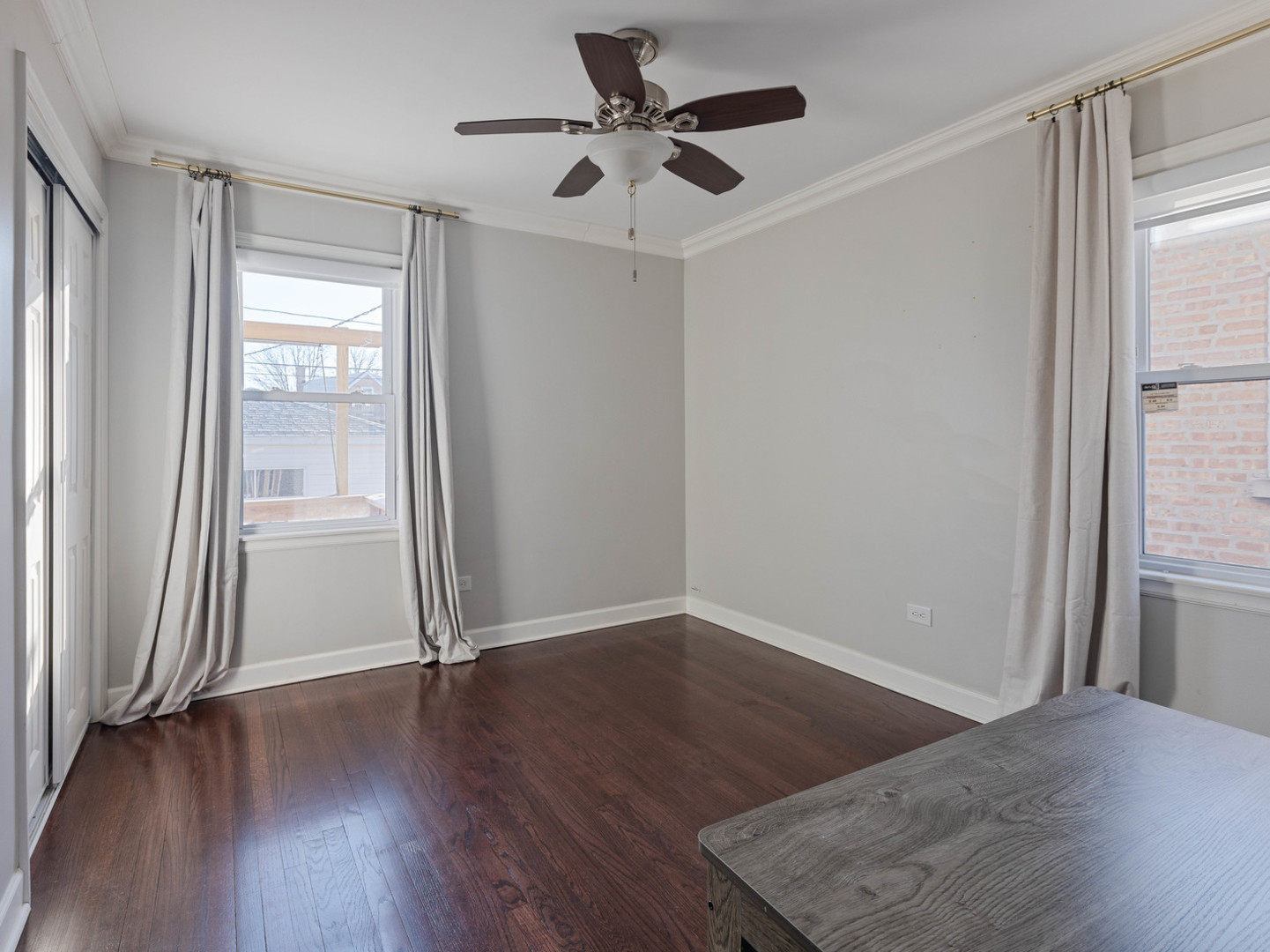 3939 N Cumberland Avenue