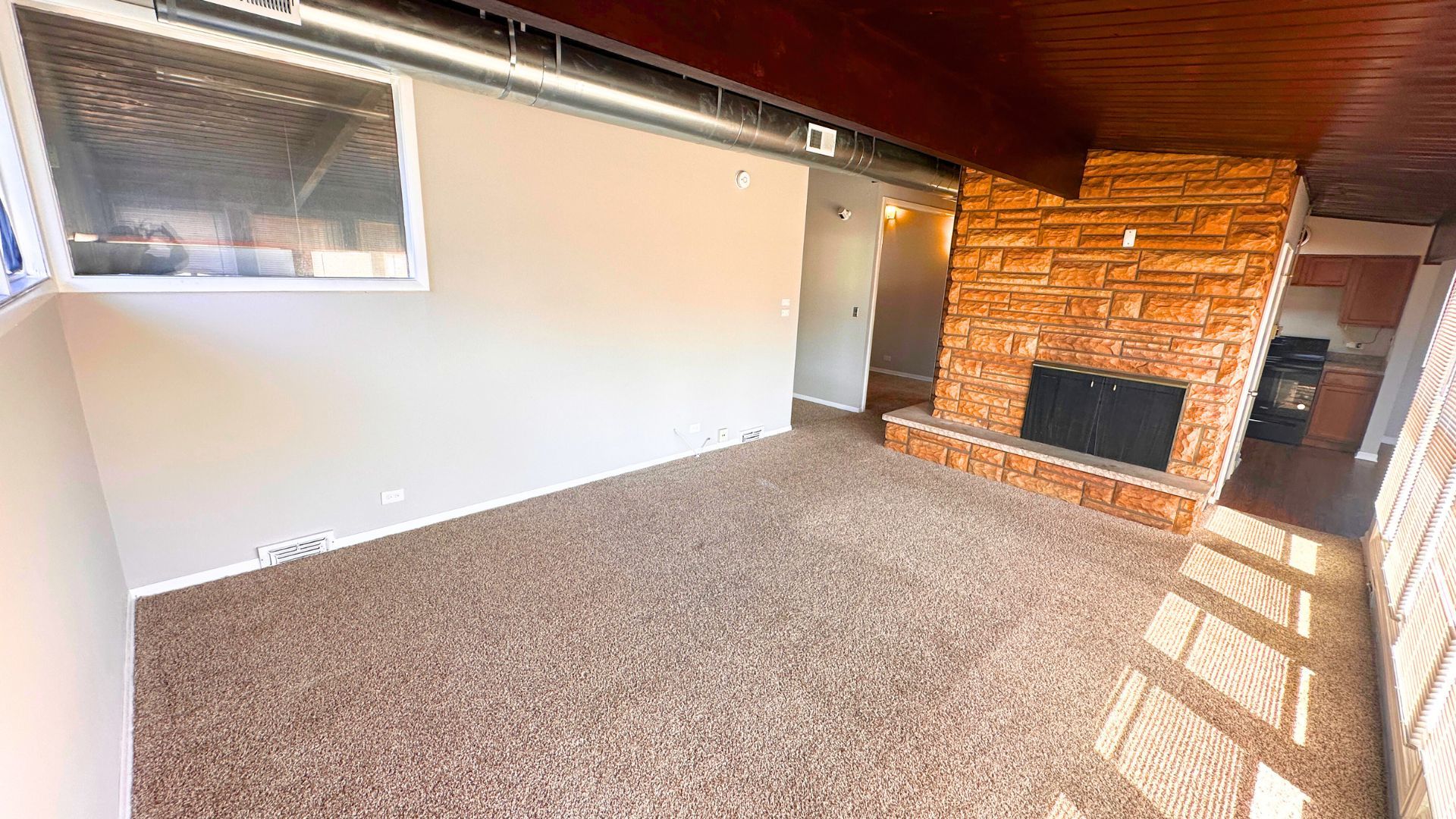 15203 Meadow Lane