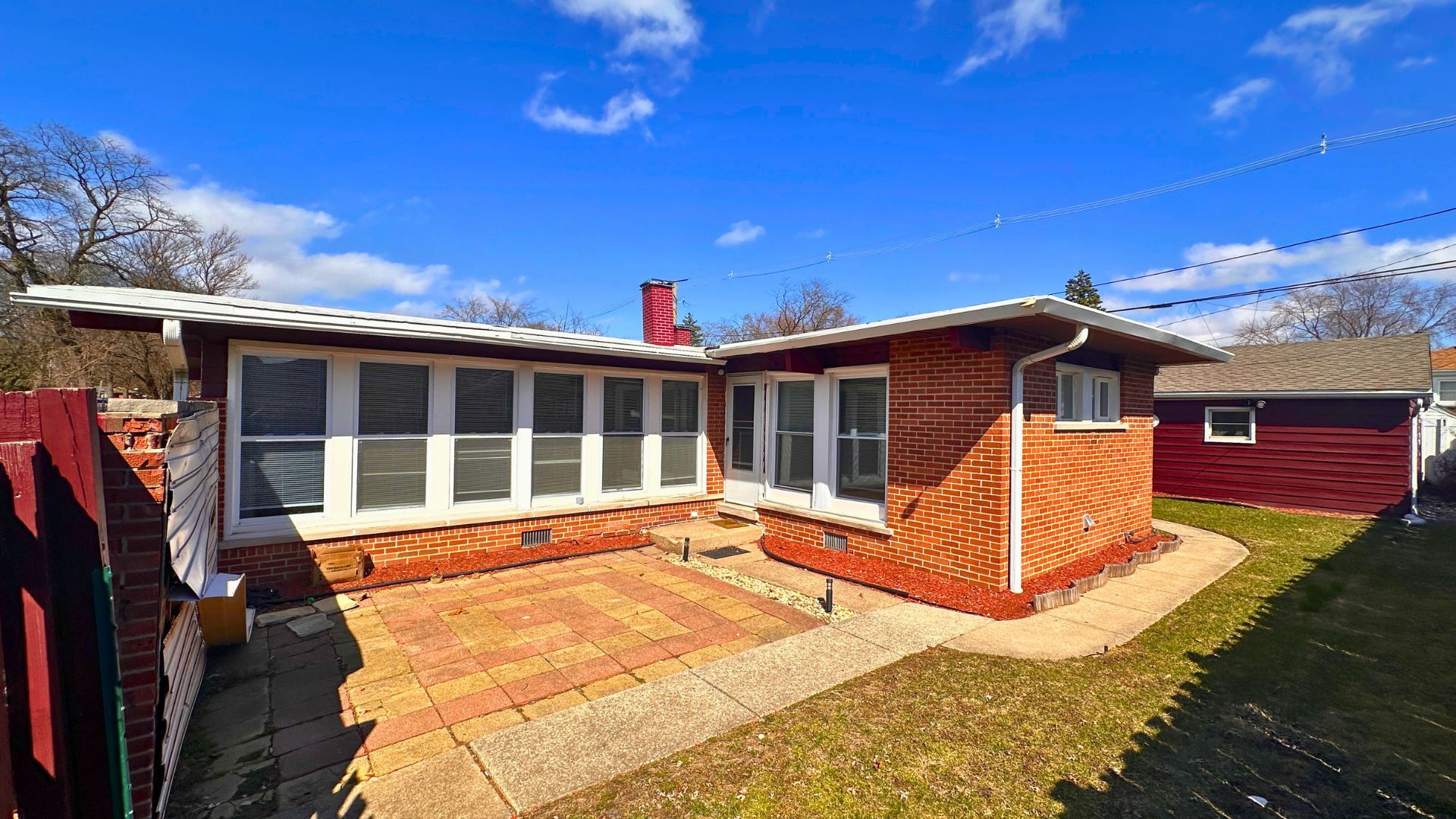 15203 Meadow Lane