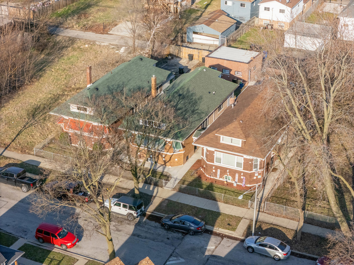 6737 S Sangamon Street