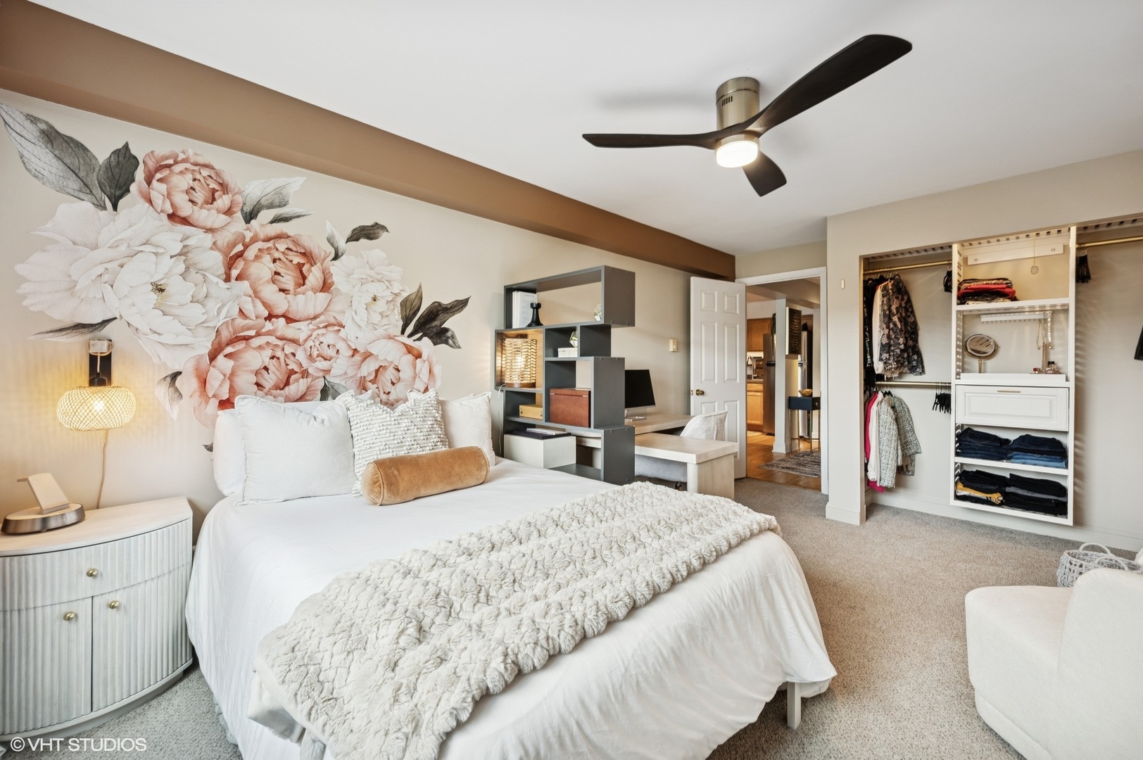 5854 N Kenmore Avenue Unit: 4F