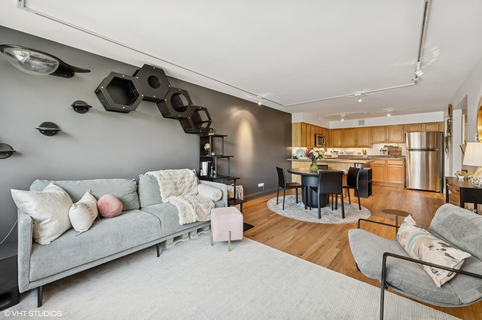 5854 N Kenmore Avenue Unit: 4F