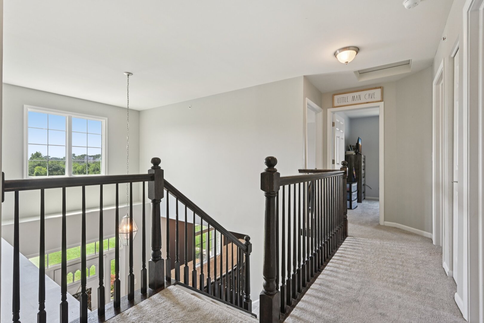 1990 Astor Lane