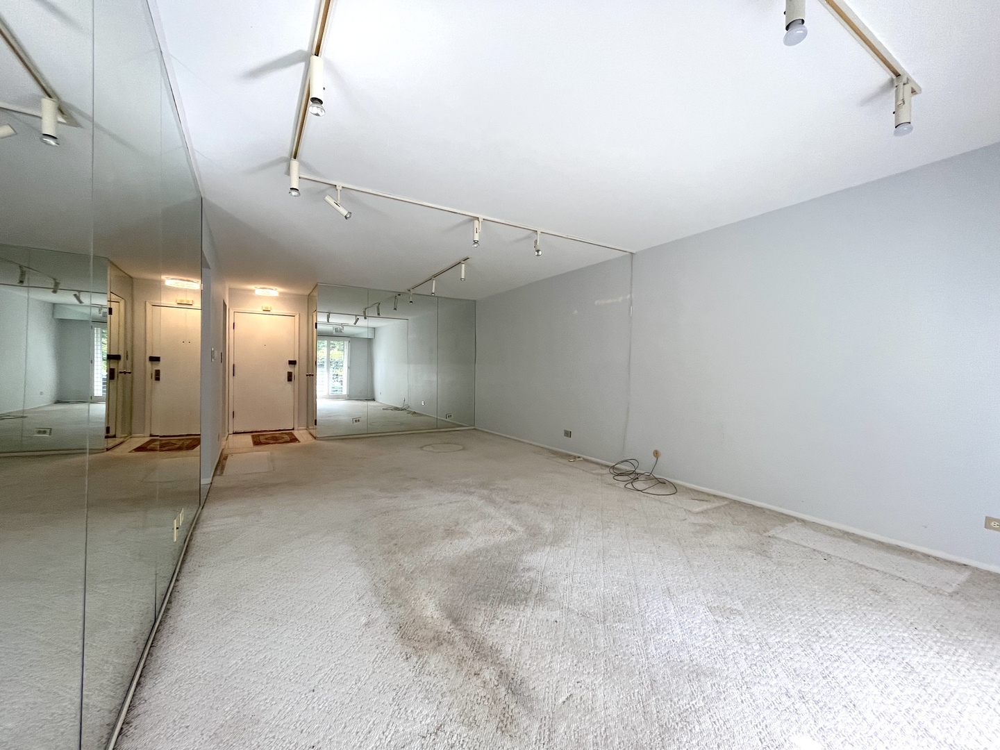 3350 N Carriageway Drive Unit: 103