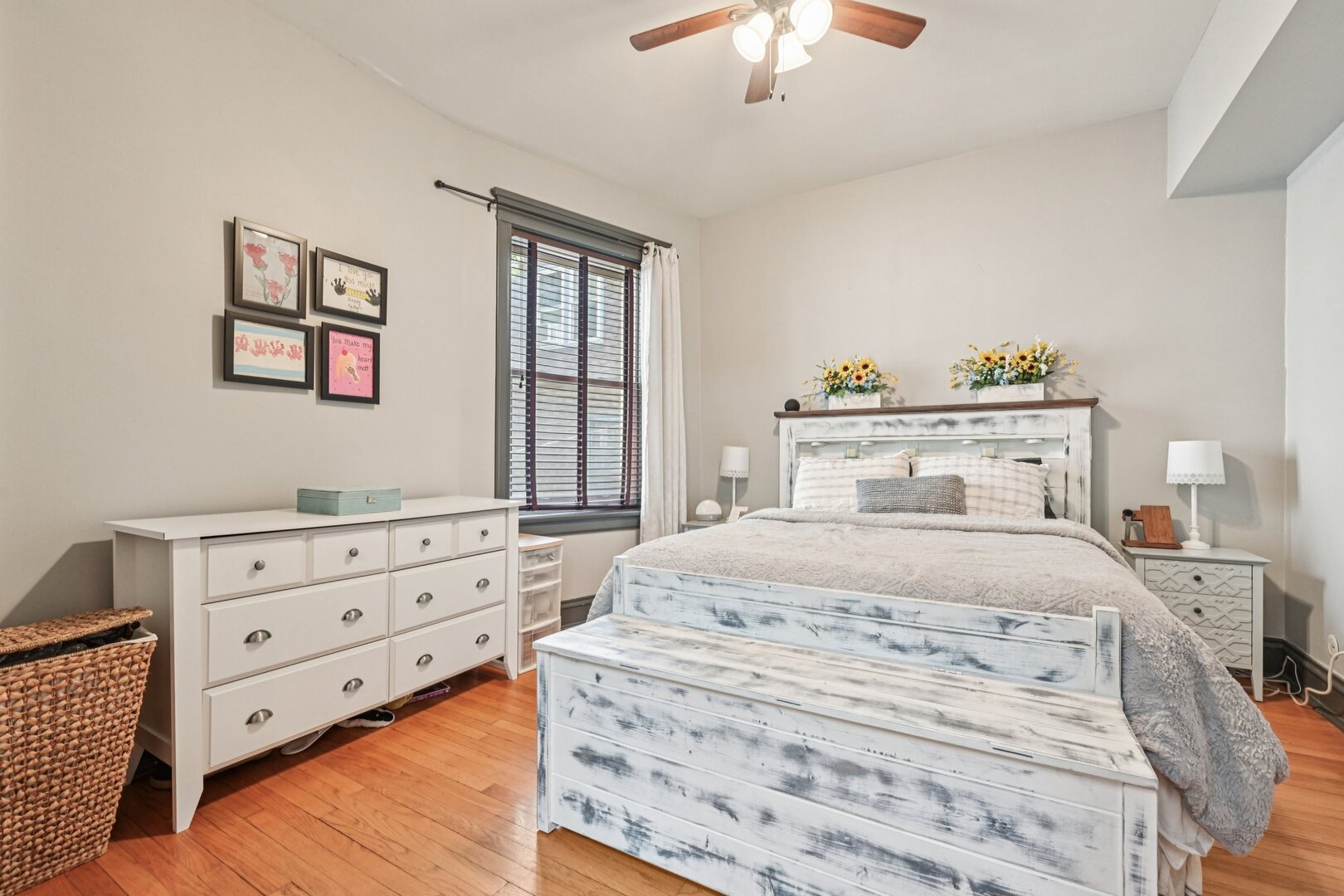 4107 N Greenview Avenue Unit: 2S