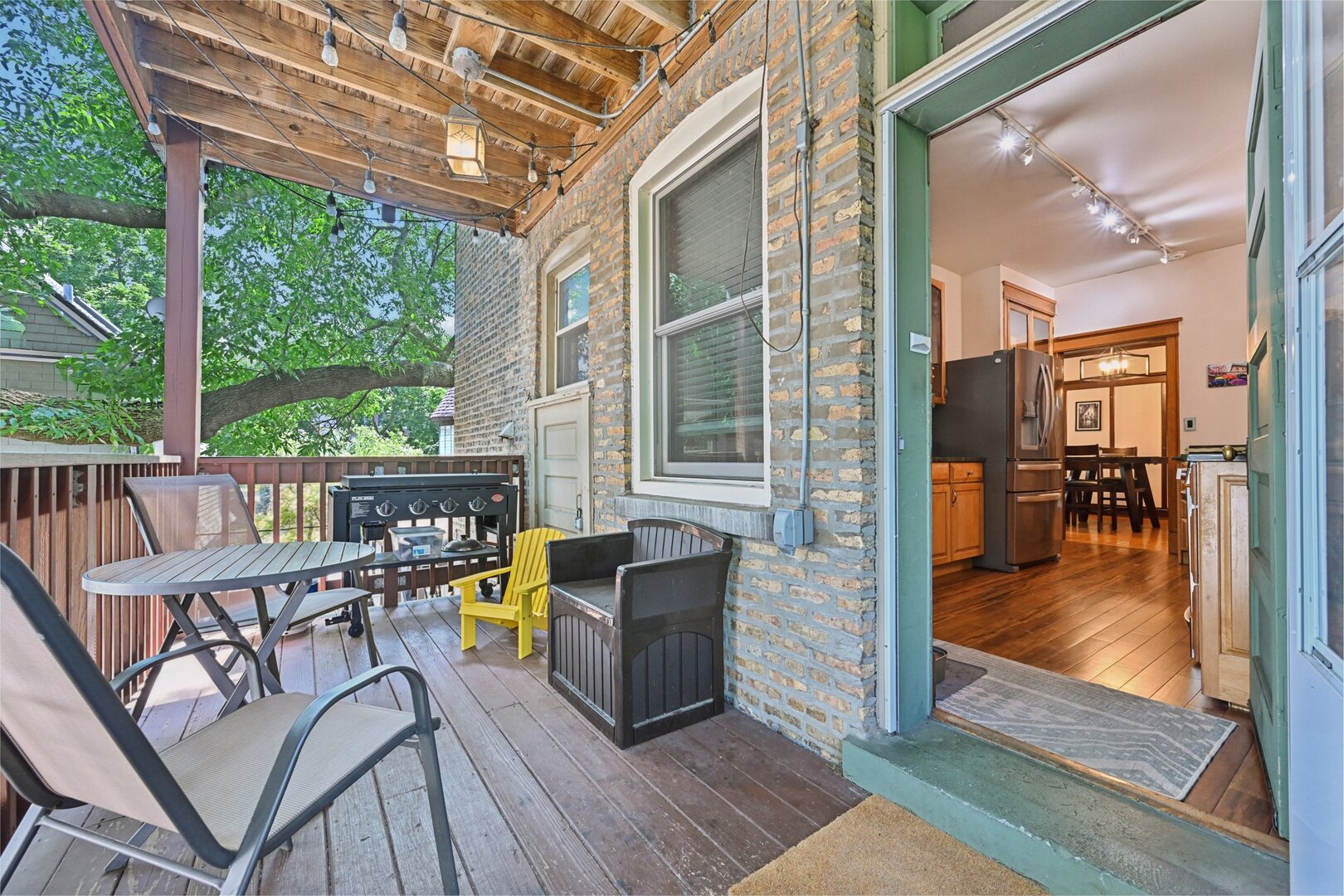 4107 N Greenview Avenue Unit: 2S