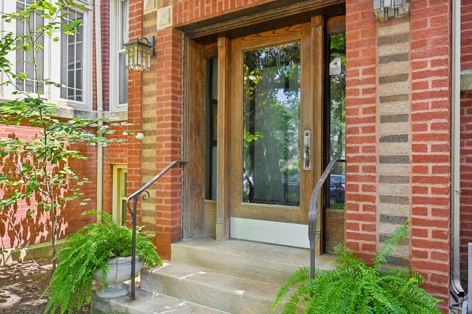 4107 N Greenview Avenue Unit: 2S