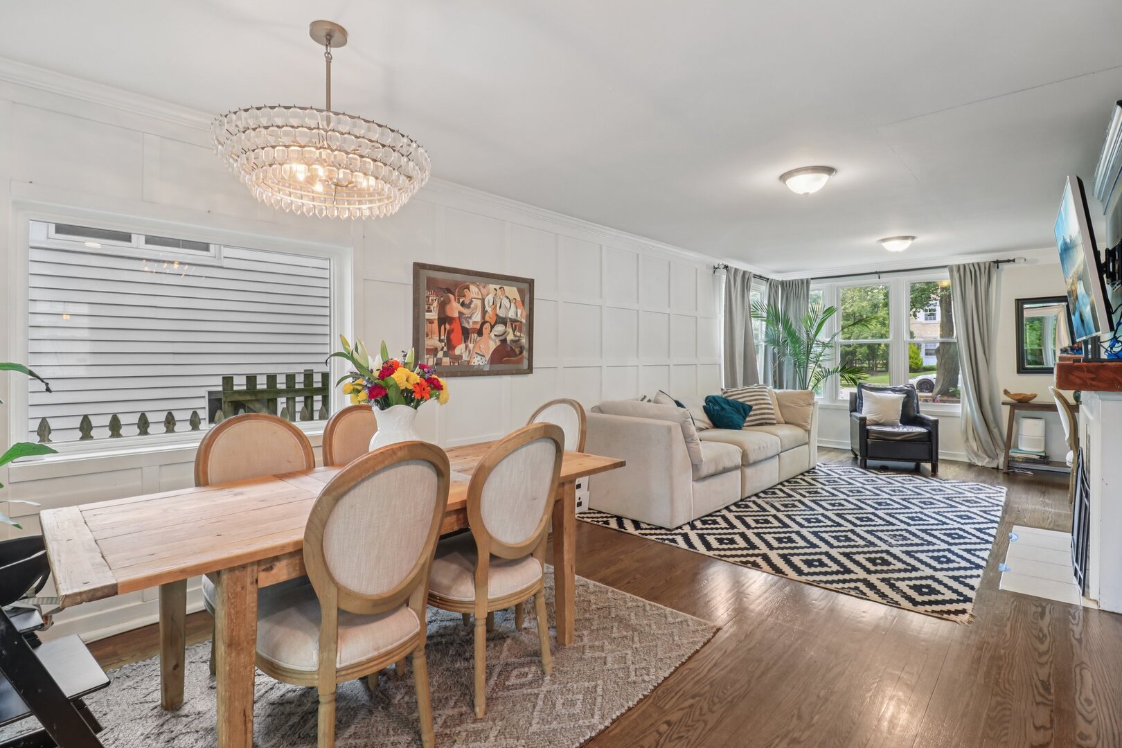 9513 Lincolnwood Drive