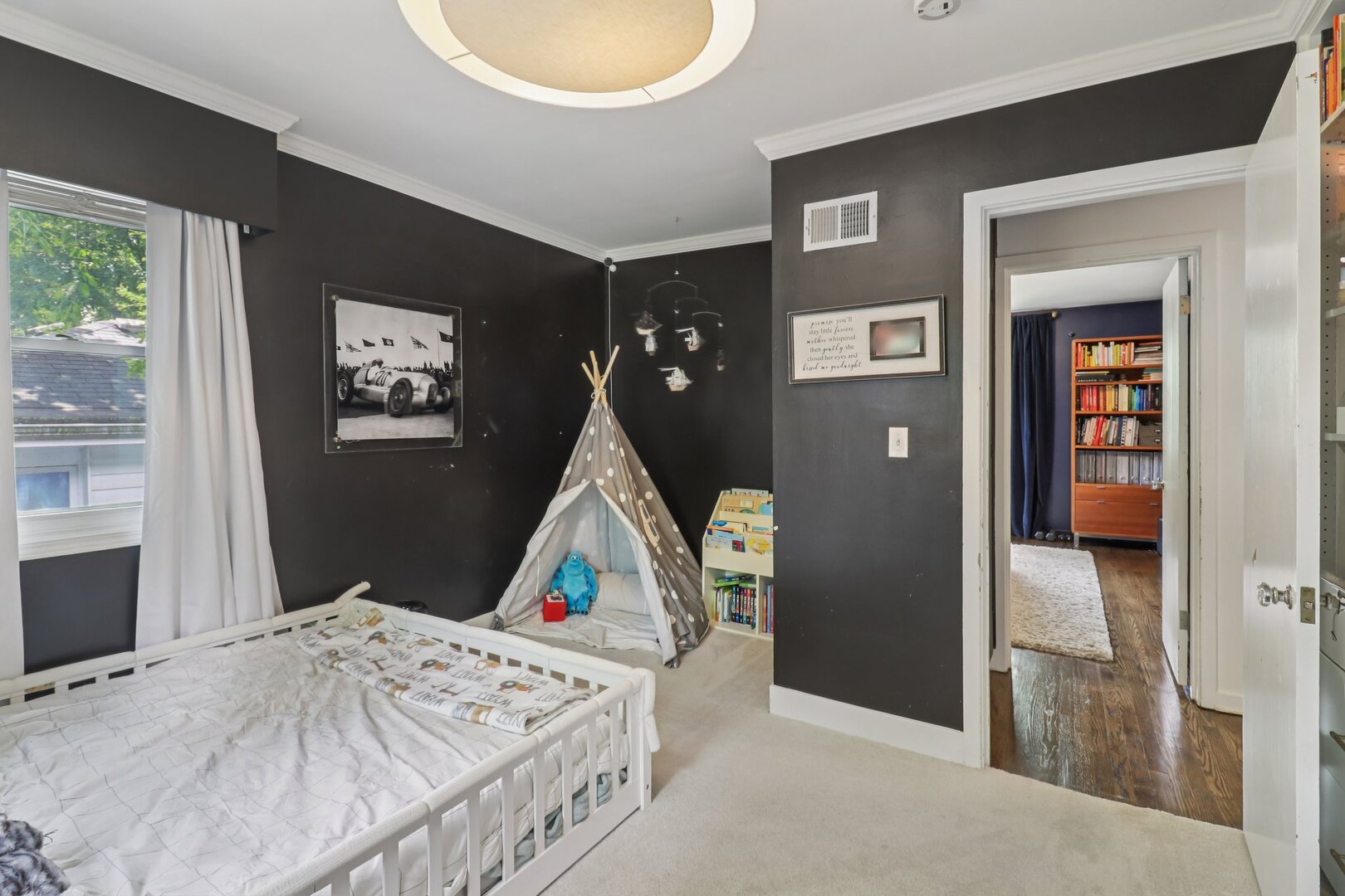 9513 Lincolnwood Drive