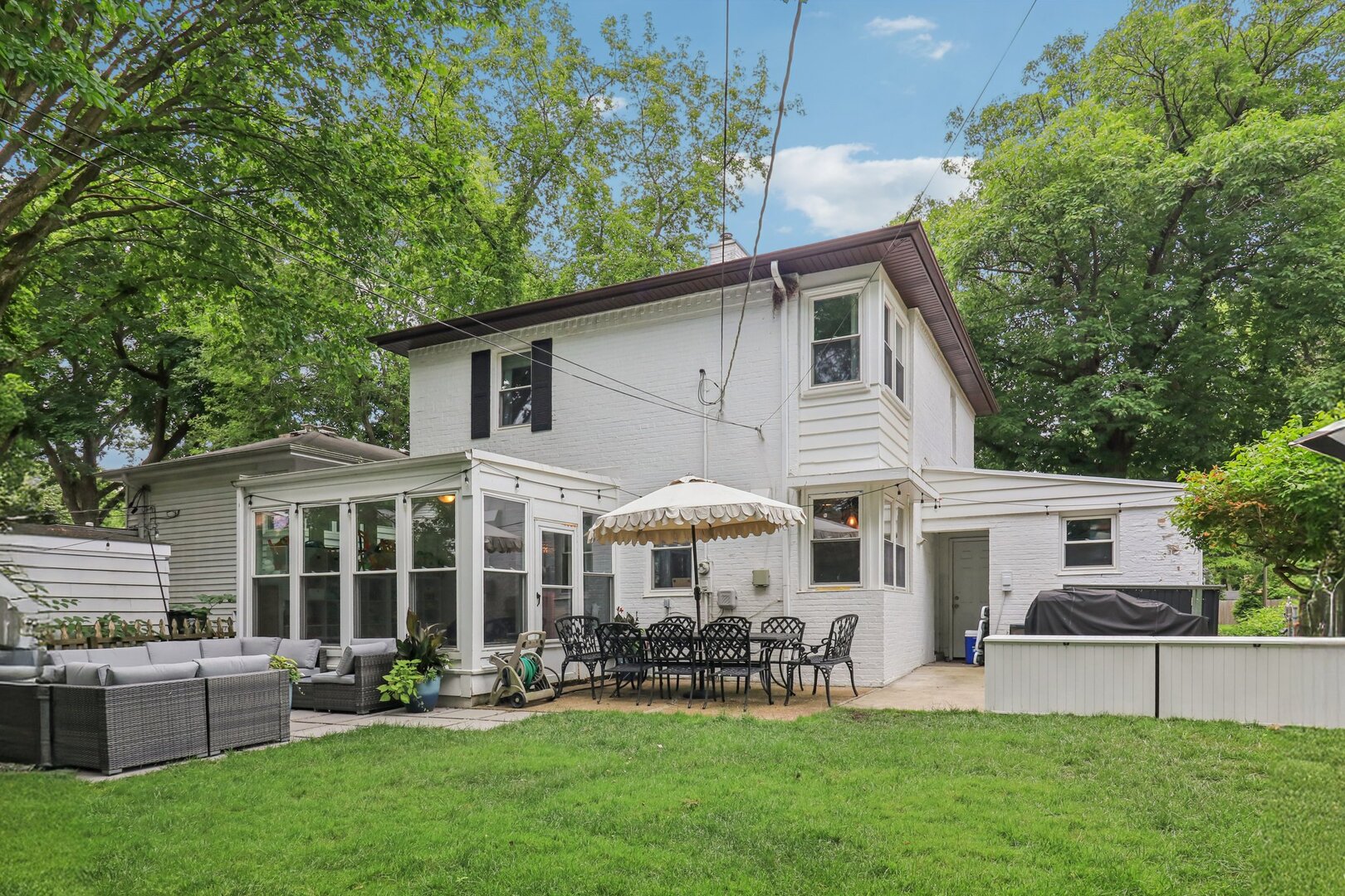 9513 Lincolnwood Drive