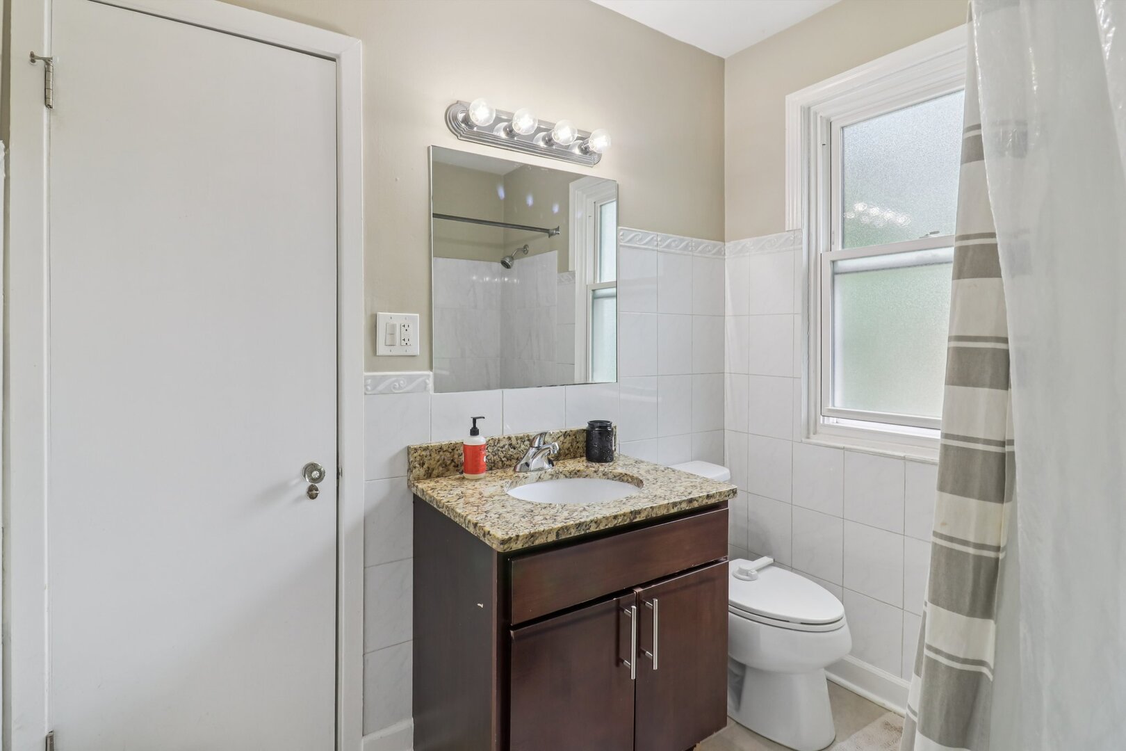 9513 Lincolnwood Drive
