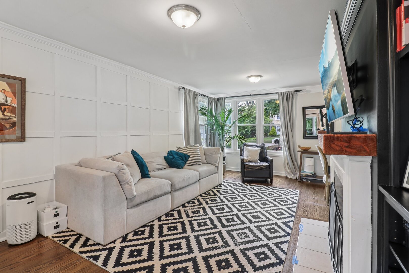 9513 Lincolnwood Drive