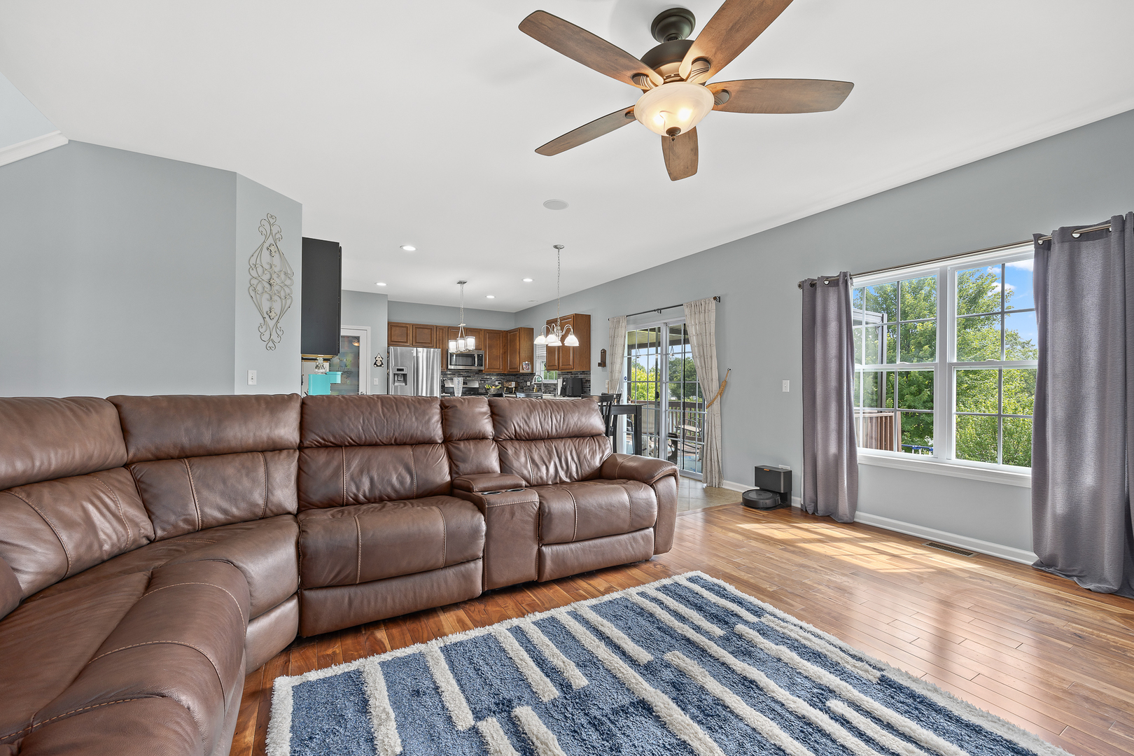 714 N Sleepy Hollow Lane