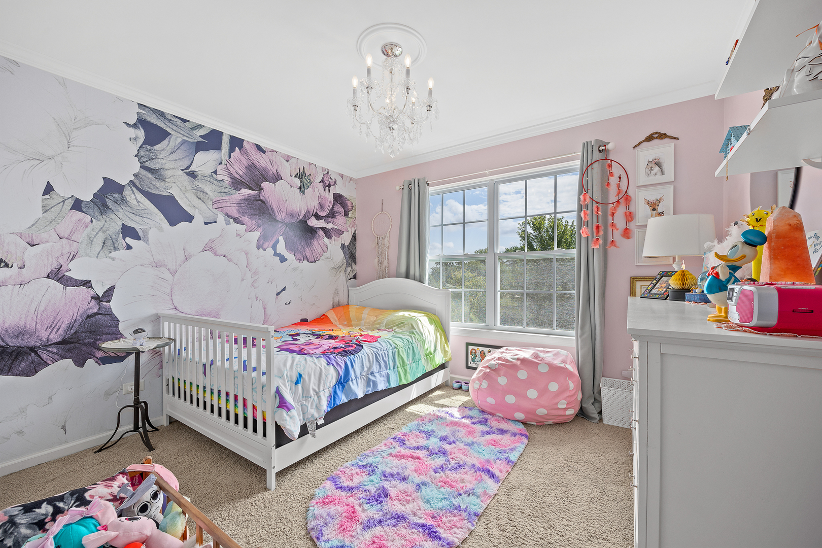 714 N Sleepy Hollow Lane