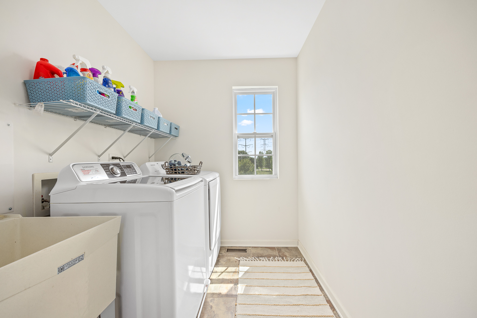 714 N Sleepy Hollow Lane