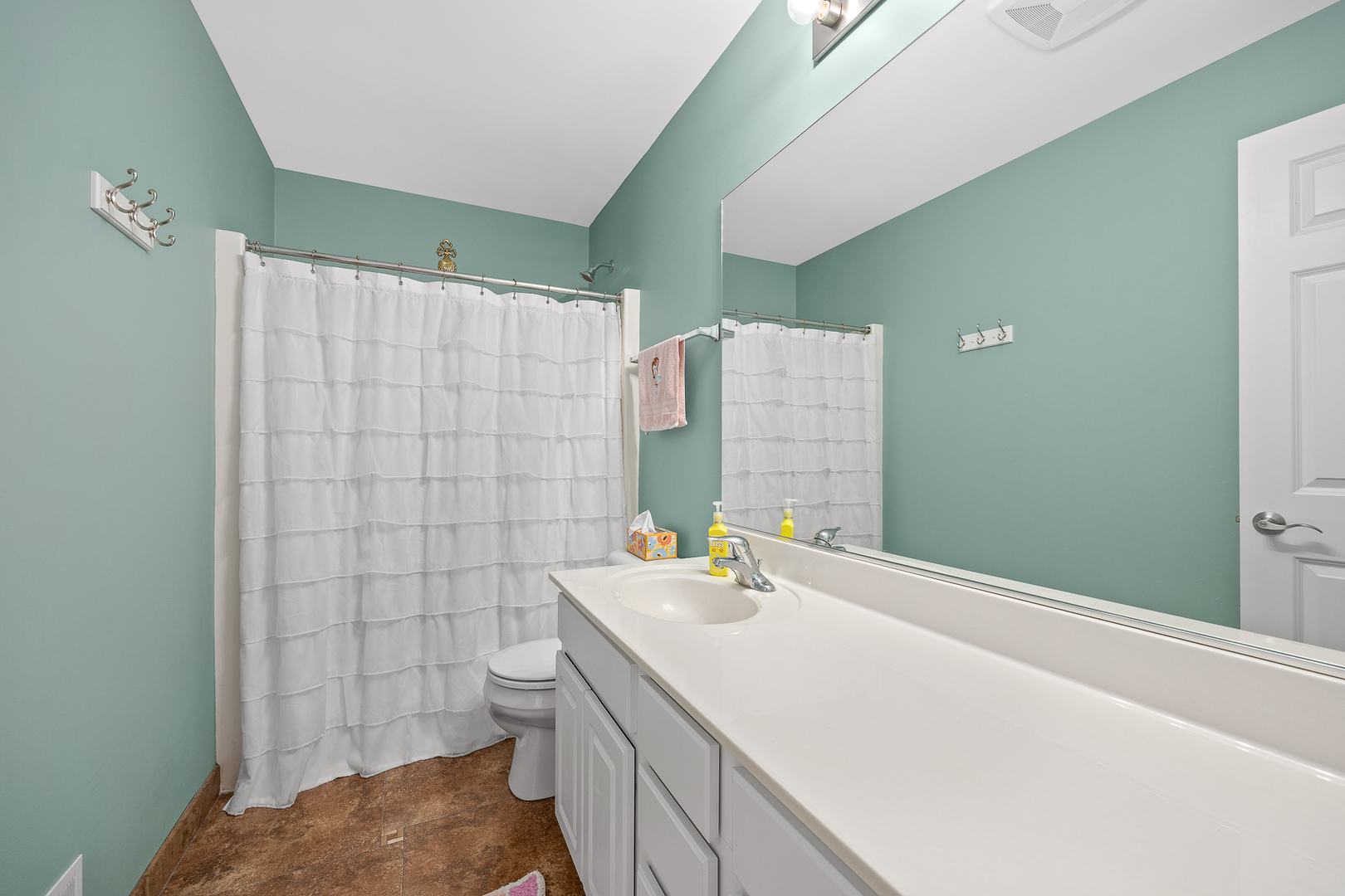 714 N Sleepy Hollow Lane