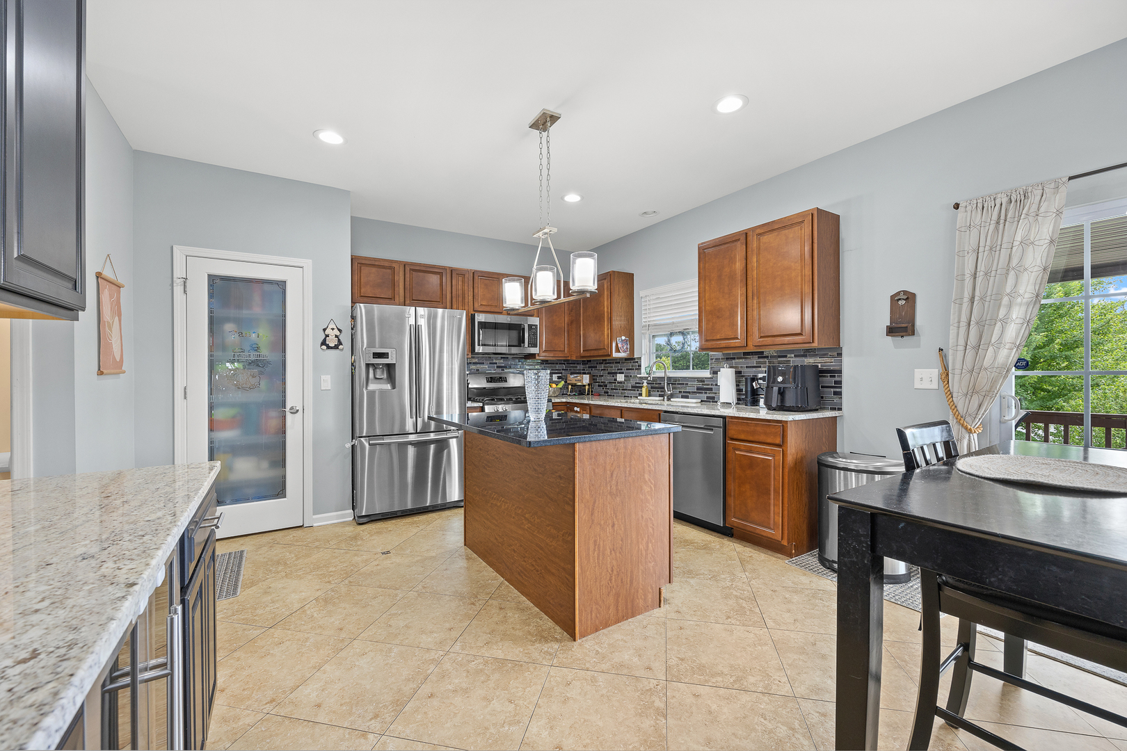 714 N Sleepy Hollow Lane