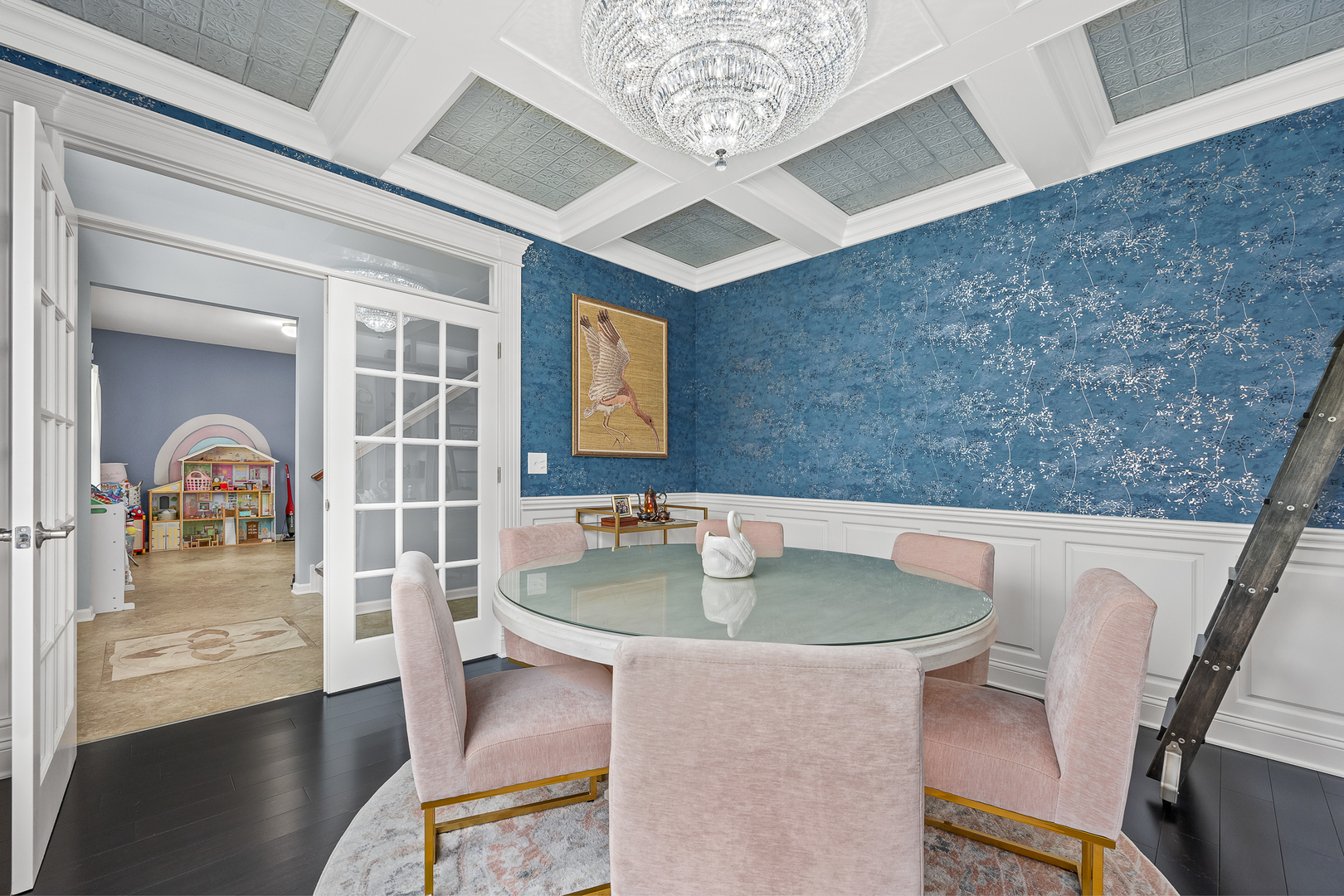 714 N Sleepy Hollow Lane