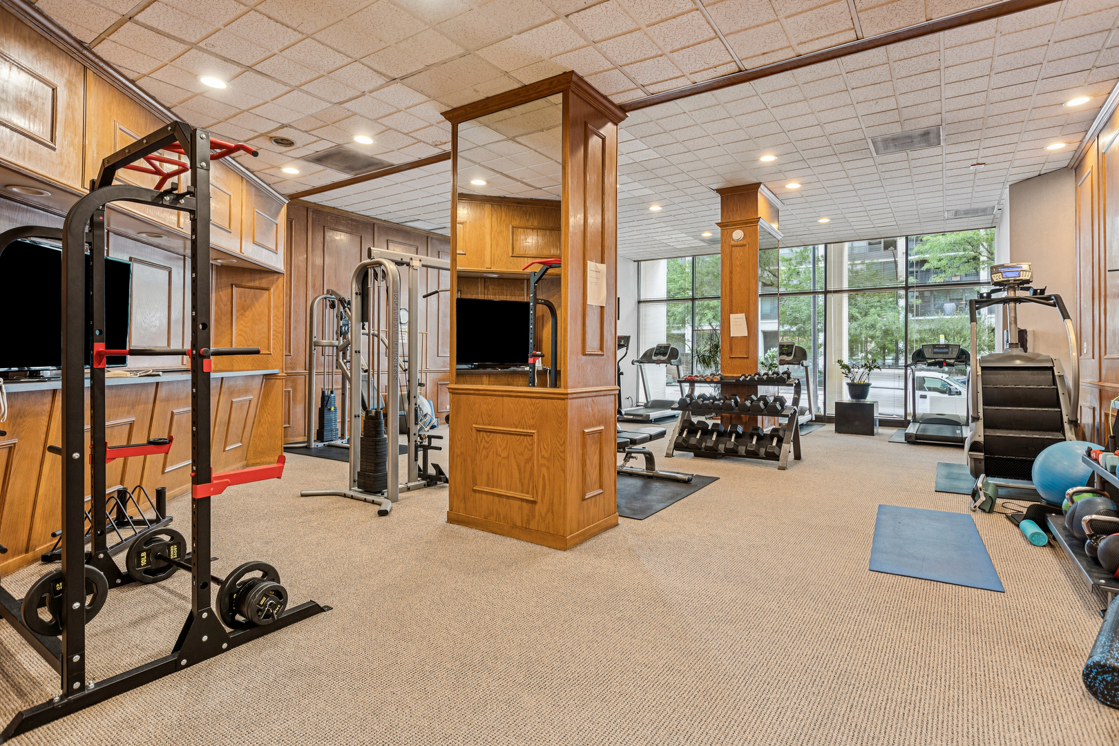 1540 N La Salle Drive Unit: 603