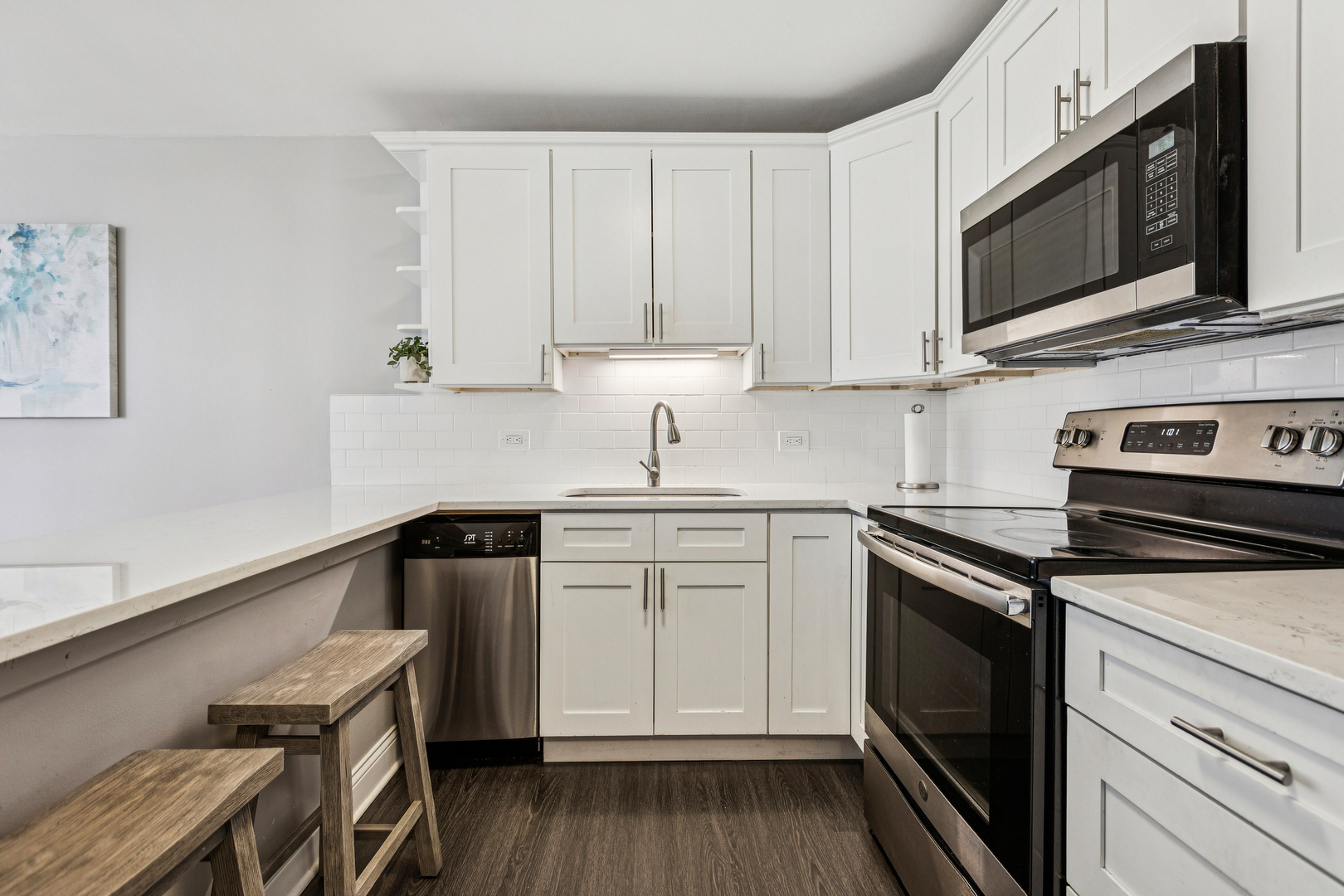 1540 N La Salle Drive Unit: 603