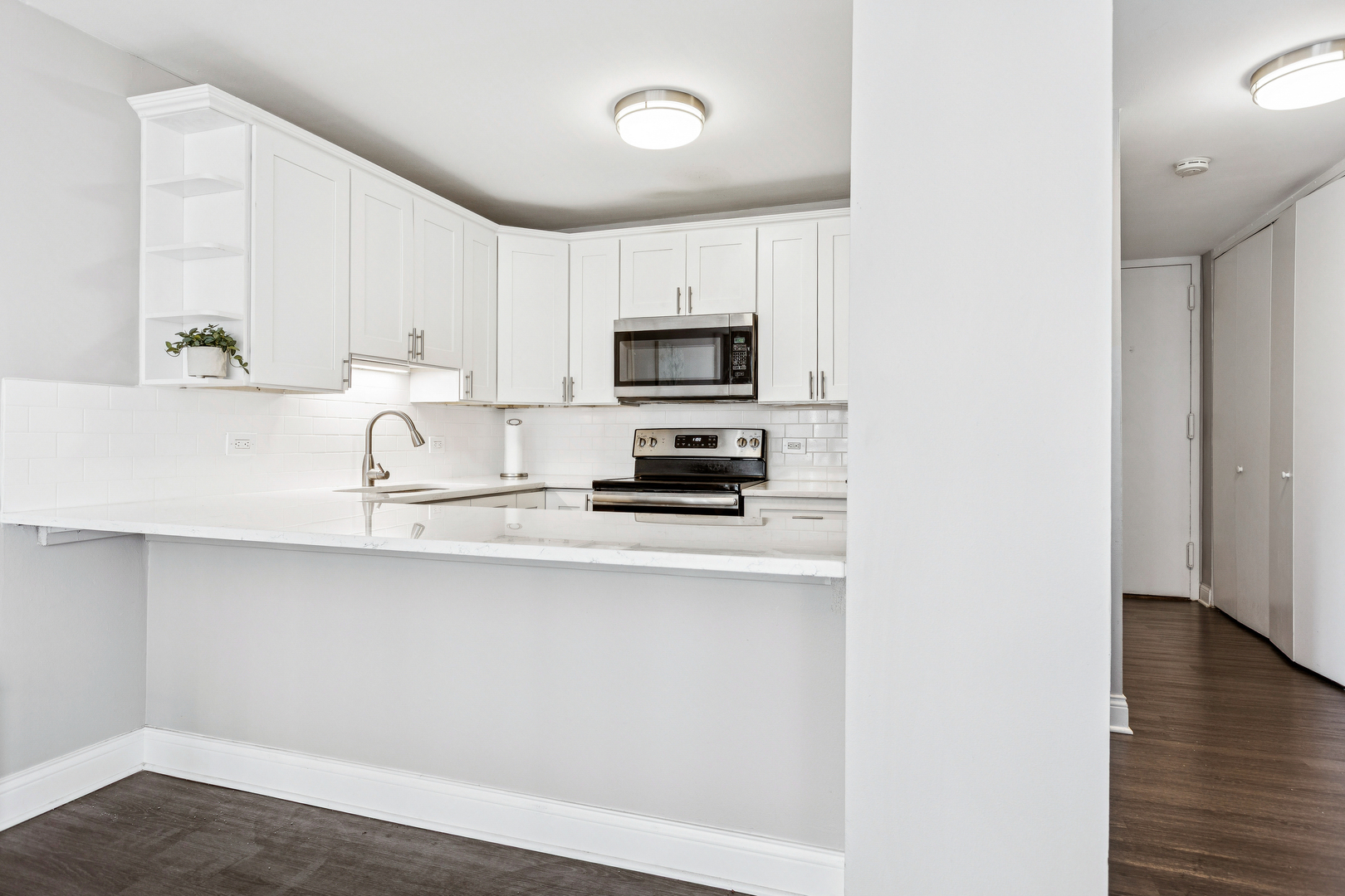 1540 N La Salle Drive Unit: 603